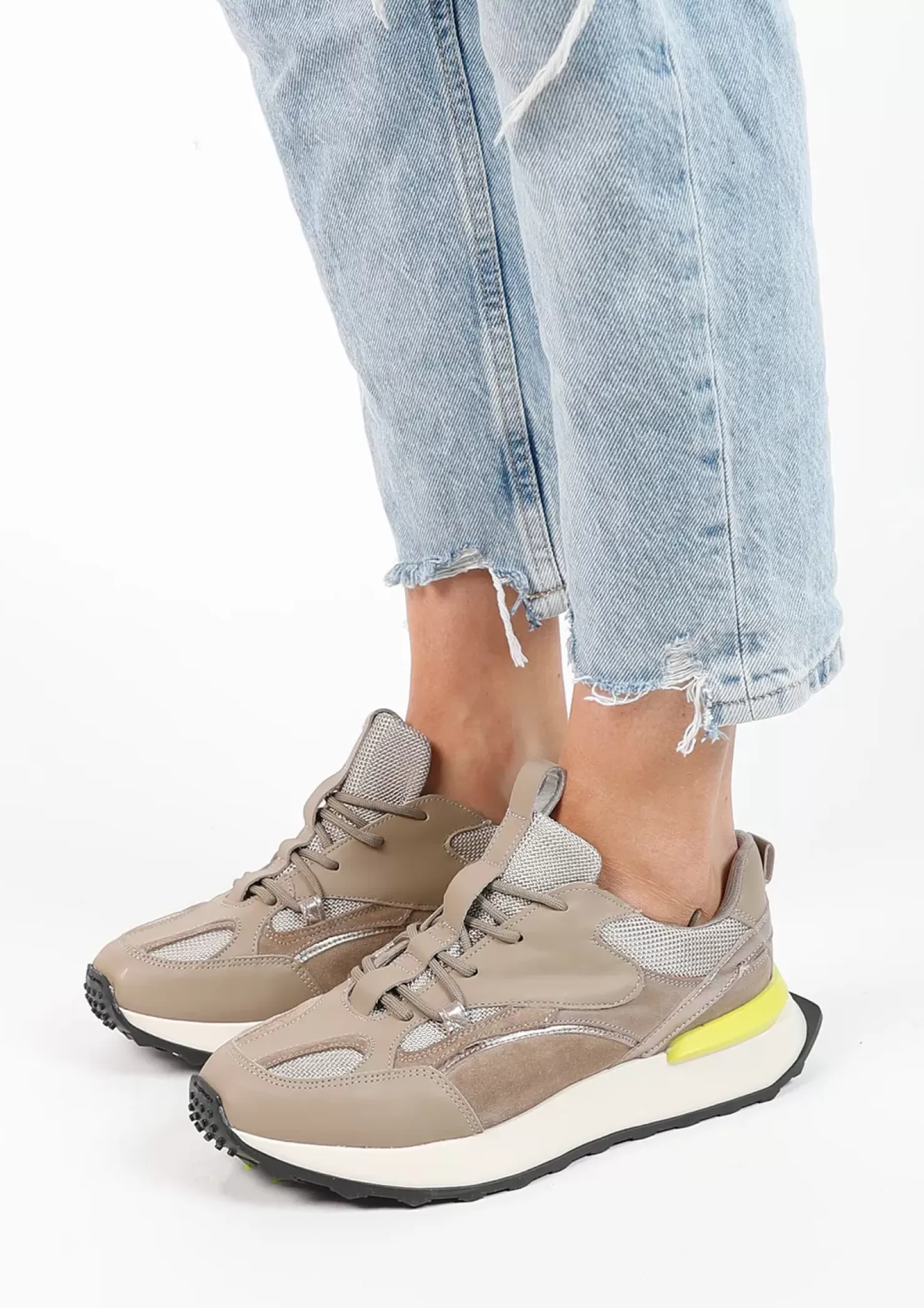 Outlet Leather Sneakers With Colored Detail - Taupe Women Sneakers